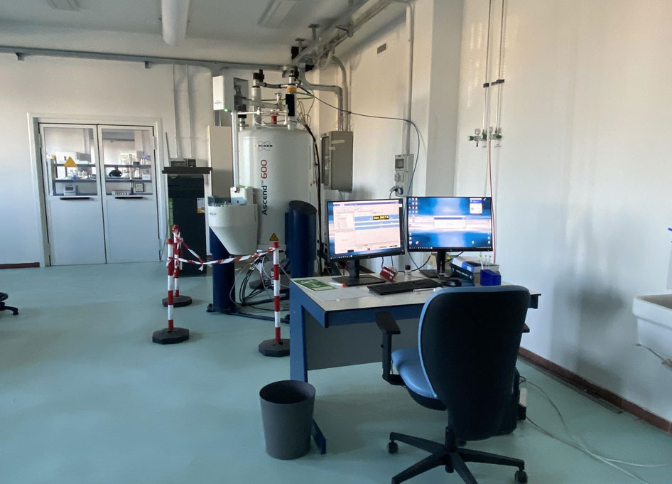 NMR